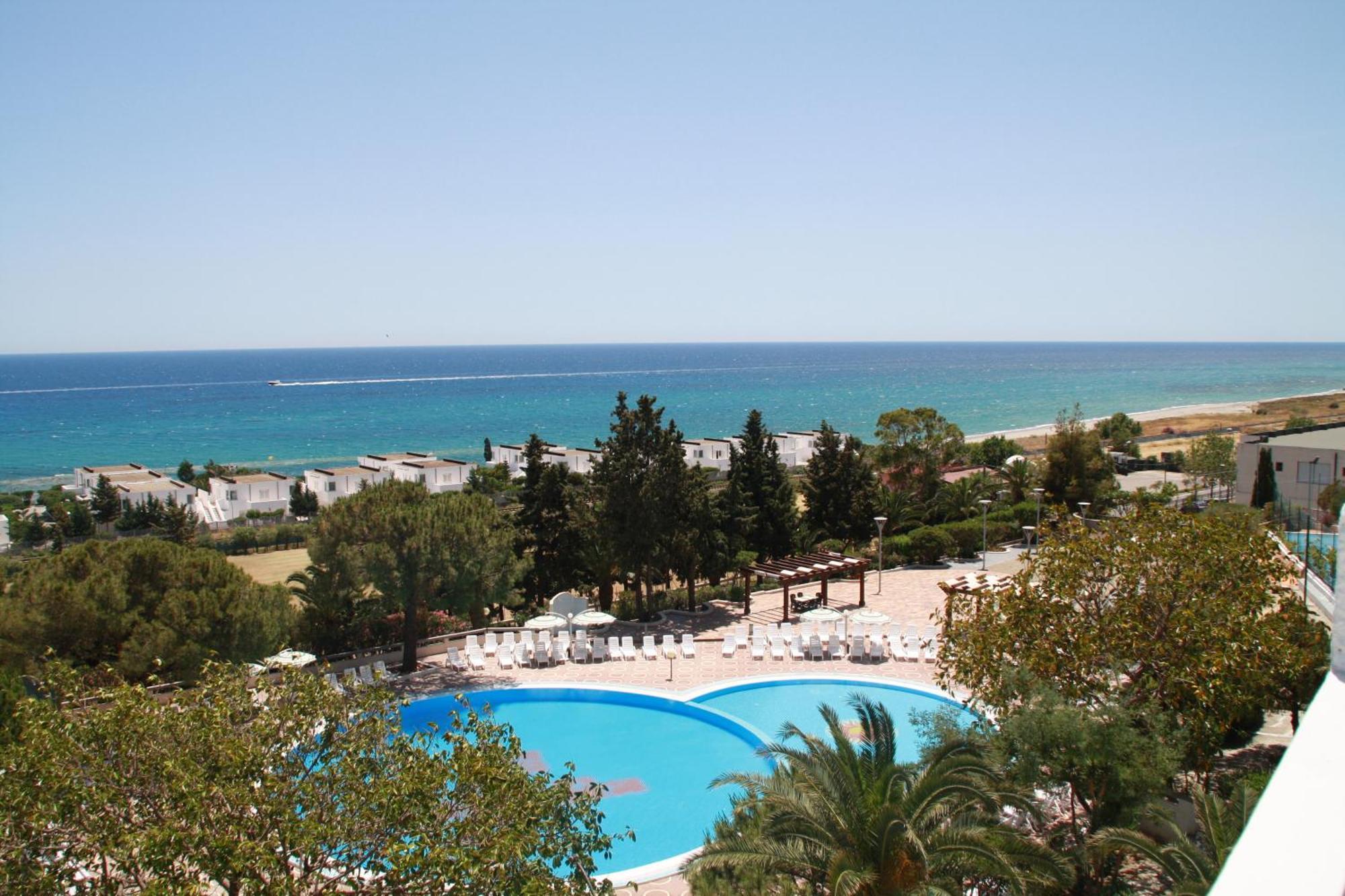 Hotel Villaggio Club Altalia Brancaleone Екстериор снимка