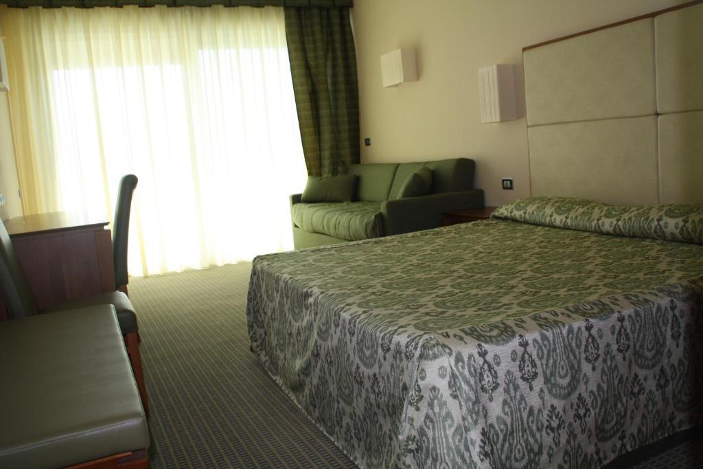 Hotel Villaggio Club Altalia Brancaleone Стая снимка