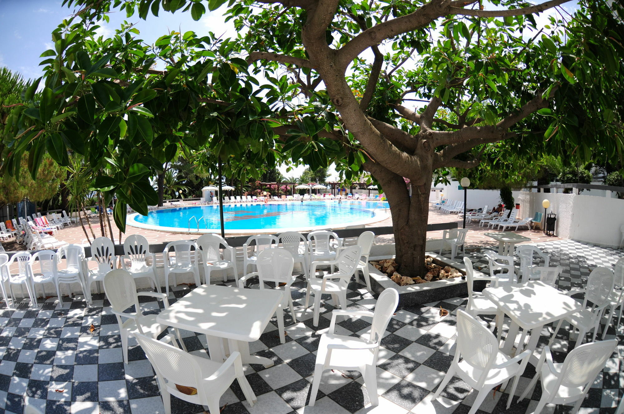 Hotel Villaggio Club Altalia Brancaleone Екстериор снимка